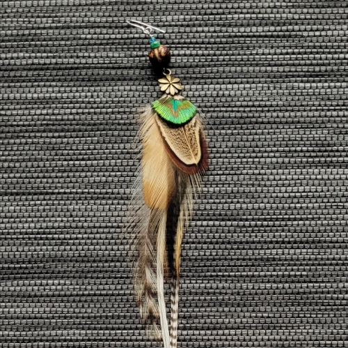 boucle d'oreille unique plume vert brun extra longue